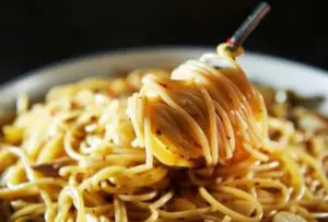 Macarrão alho e óleo