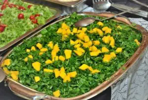 Salada de Rúcula com Manga