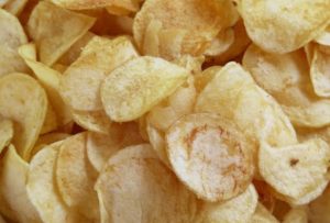 Batata chips no microondas
