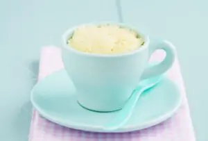 Bolo de caneca de coco fit