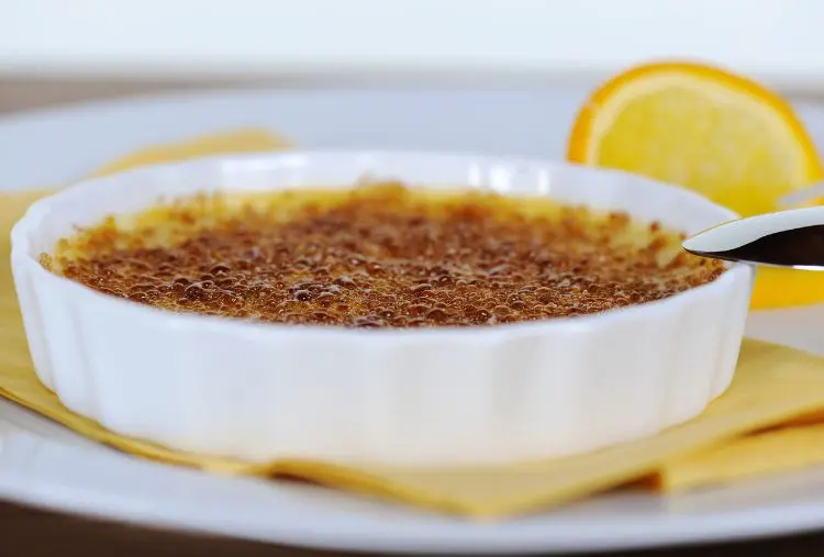 Bombom na travessa delicioso