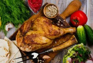 Frango assado com hortelã