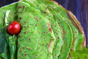 Panqueca verde com espinafre e menta