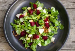 Salada de pera e agrião