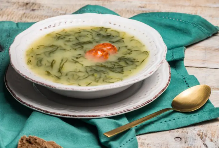 Sopa detox de couve