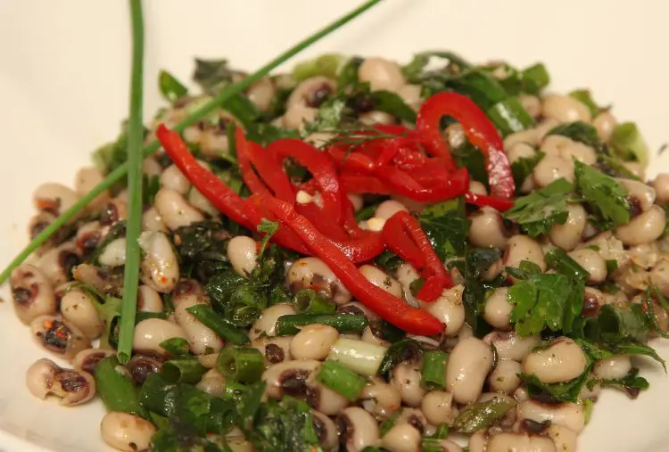 salada de feijão fradinho
