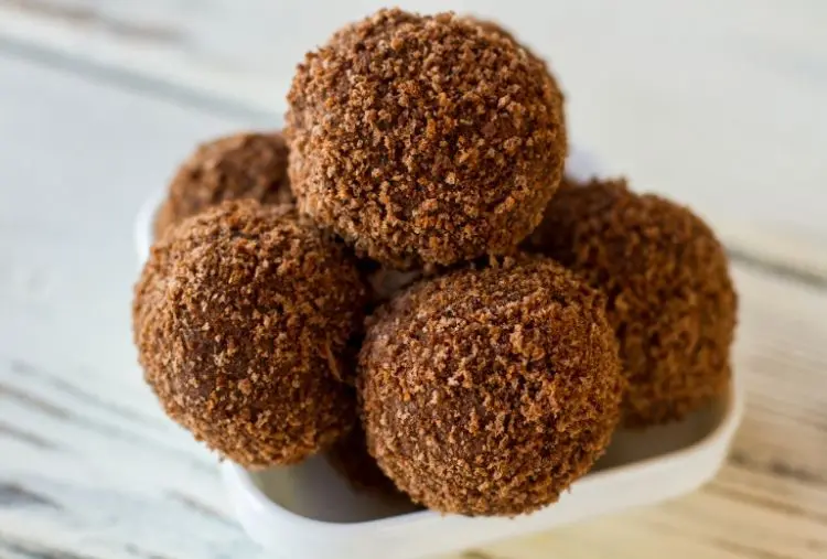 Bolinho de carne de feira