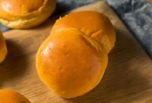 Pão de hambúrguer brioche
