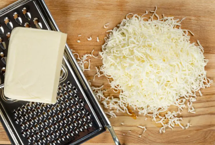 Queijo caseiro com amido de milho