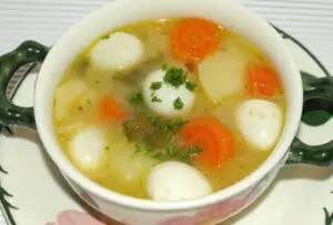 canja de galinha com ovo