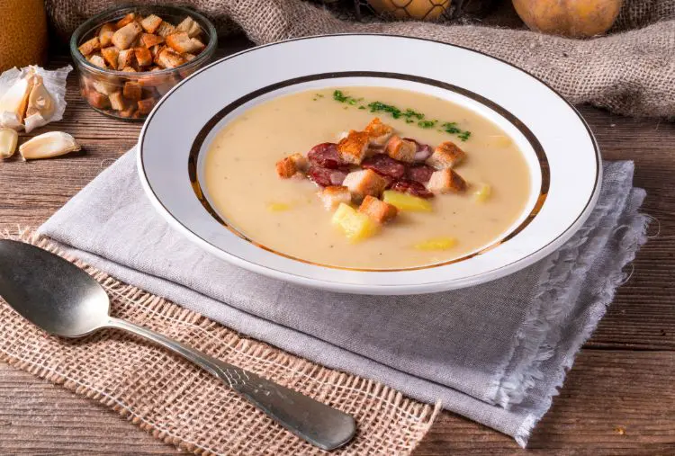 creme de mandioca com bacon