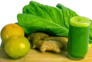 suco couve limão e gengibre